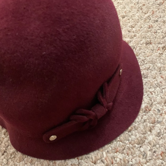 Helen kaminski hat